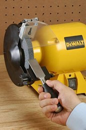 Esmeril de Banco 6 pulg DeWALT2